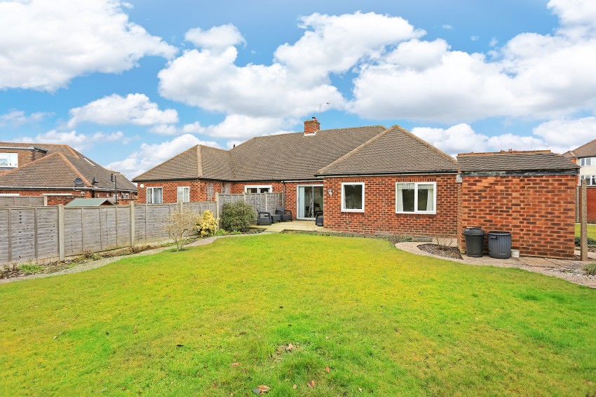 3bedroom semidetached house for sale in Charingworth Road, Solihull