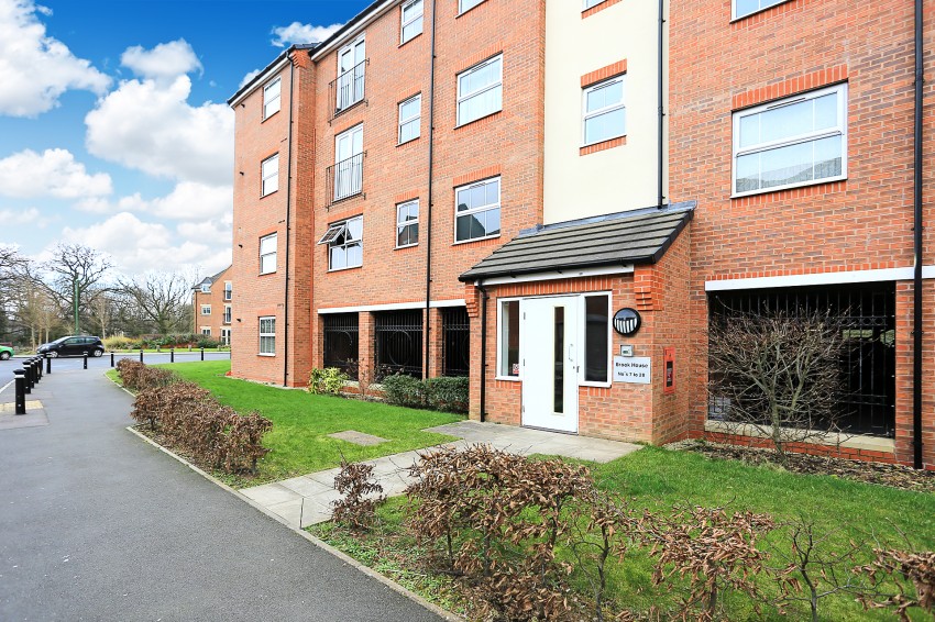 2bedroom apartment for sale in Brook House, Wharf Lane, Solihull