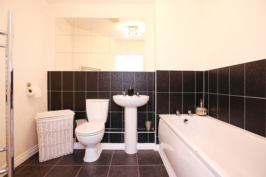 2bedroom apartment for sale in Brook House, Wharf Lane, Solihull