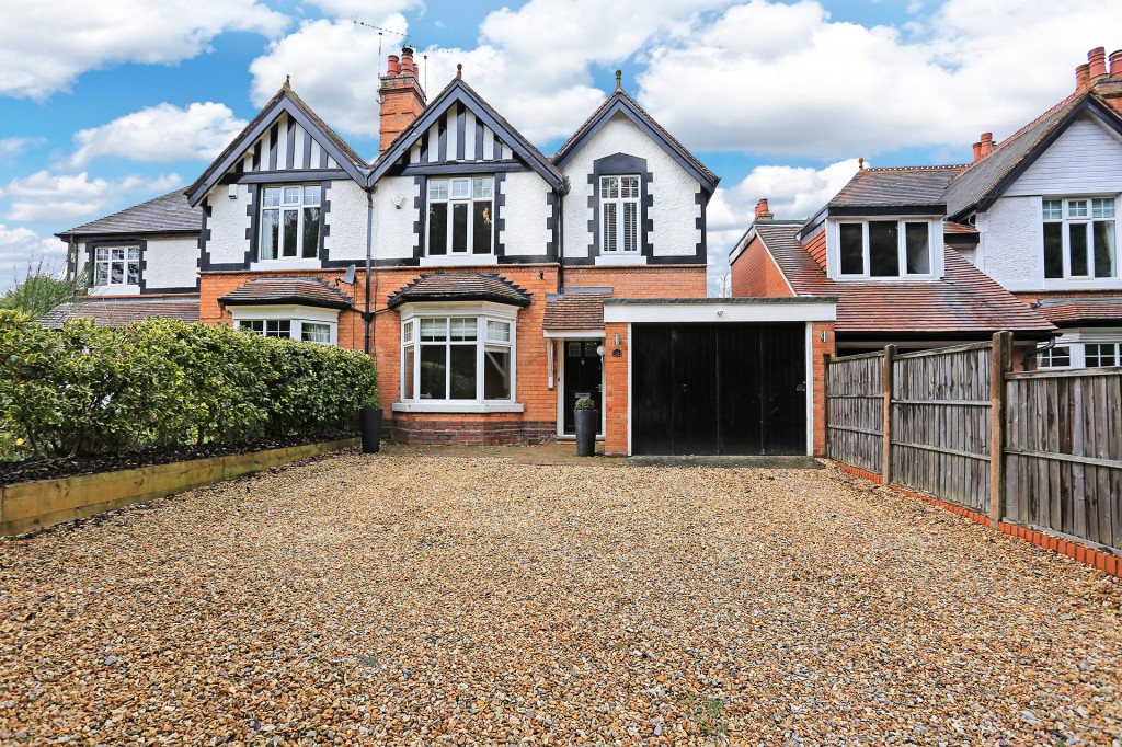 4bedroom semidetached house for sale in Beechnut Lane, Solihull