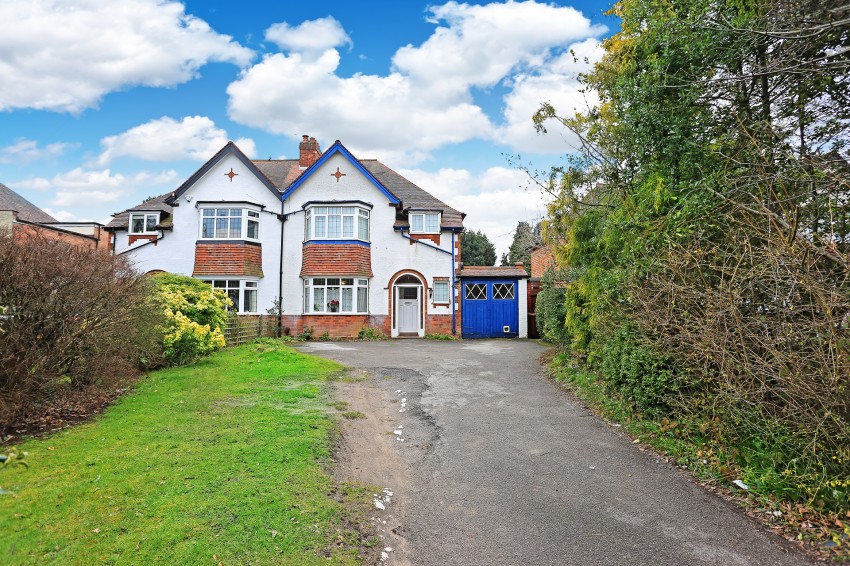 3bedroom semidetached house for sale in Warwick Road, Solihull