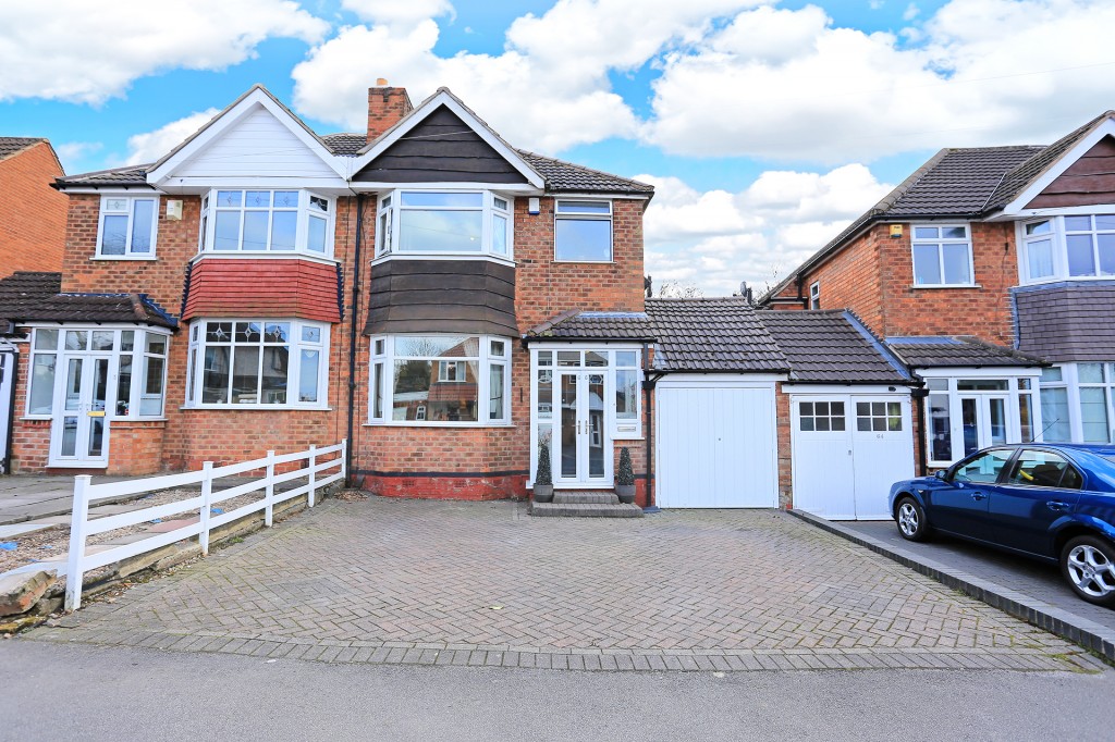 3bedroom semidetached house for sale in Knightsbridge Road, Solihull