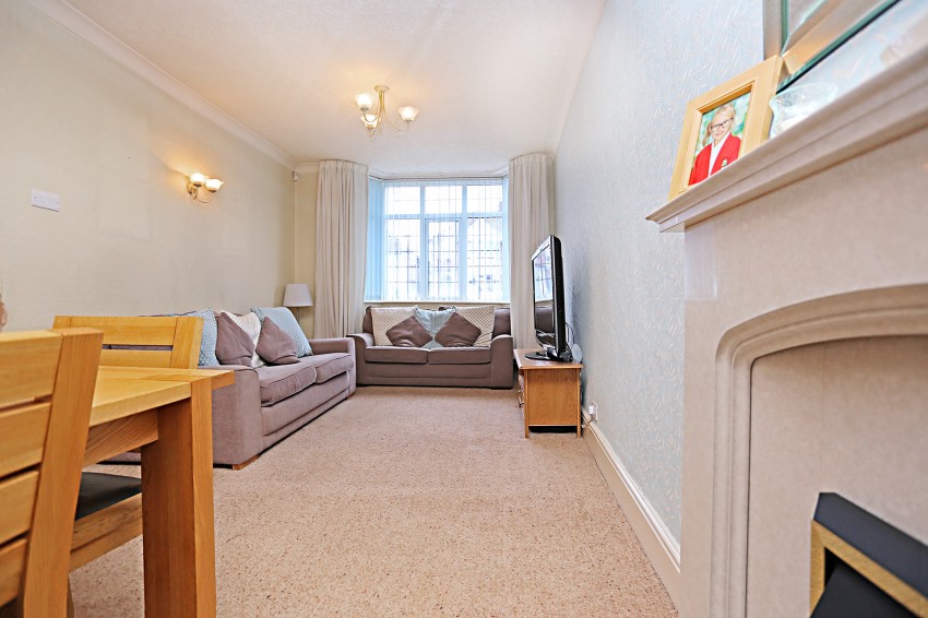 3bedroom semidetached house for sale in Aldershaw Road, Birmingham