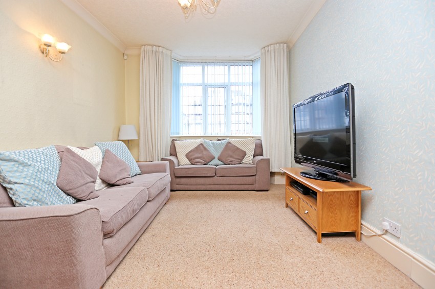 3bedroom semidetached house for sale in Aldershaw Road, Birmingham