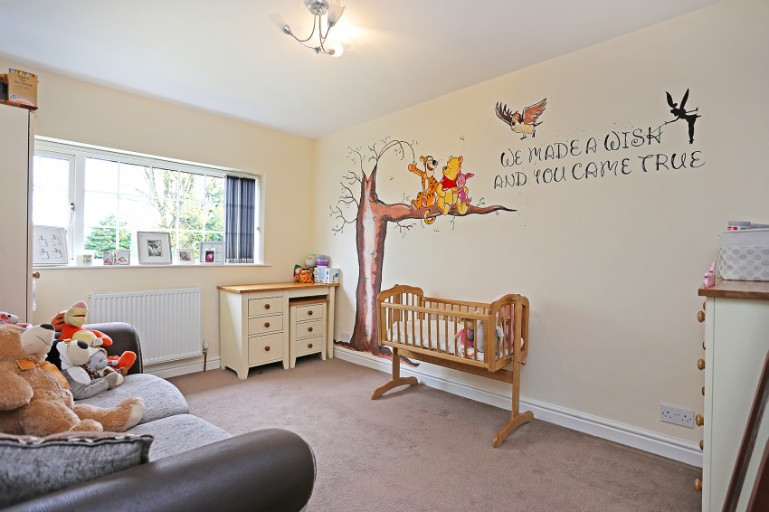 3bedroom semidetached house for sale in Neville Road, Shirley, Solihull