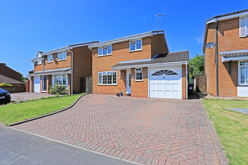 4bedroom detached house for sale in Sandhills Crescent, Solihull