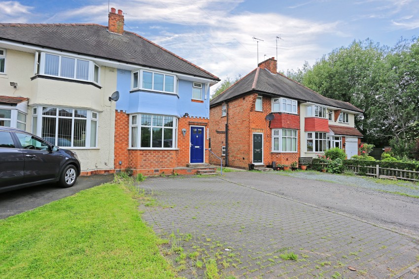 2bedroom semidetached house for sale in Wagon Lane, Solihull