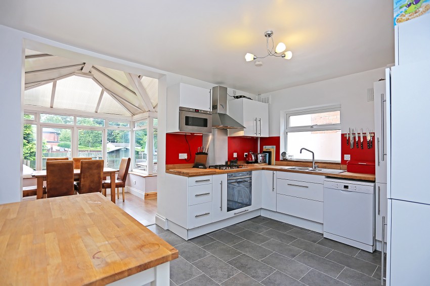 2bedroom semidetached house for sale in Wagon Lane, Solihull