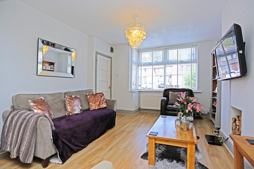 3bedroom town house for sale in Amberley Road, Solihull