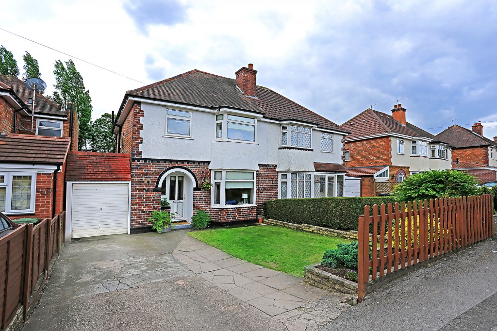 3bedroom semidetached house for sale in Wagon Lane, Solihull