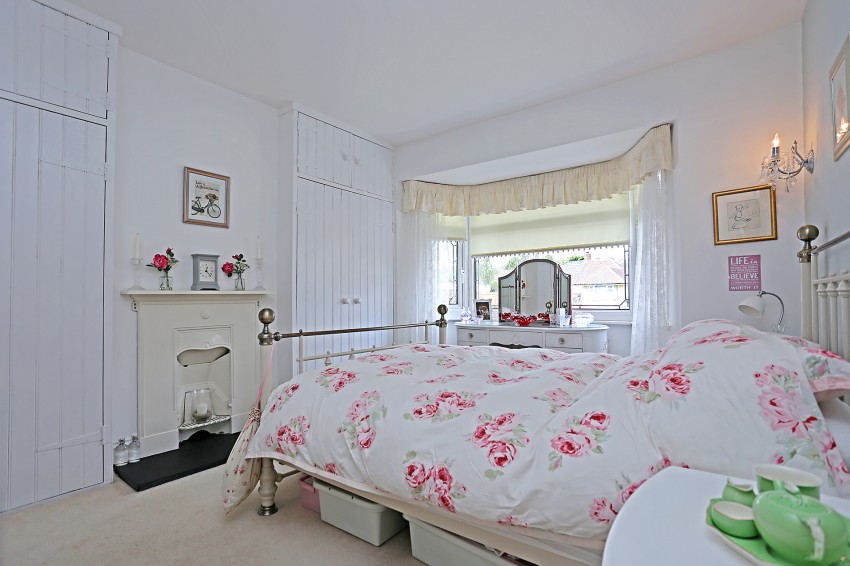 3bedroom semidetached house for sale in Wagon Lane, Solihull