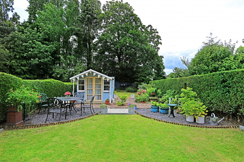 3bedroom semidetached house for sale in Wagon Lane, Solihull