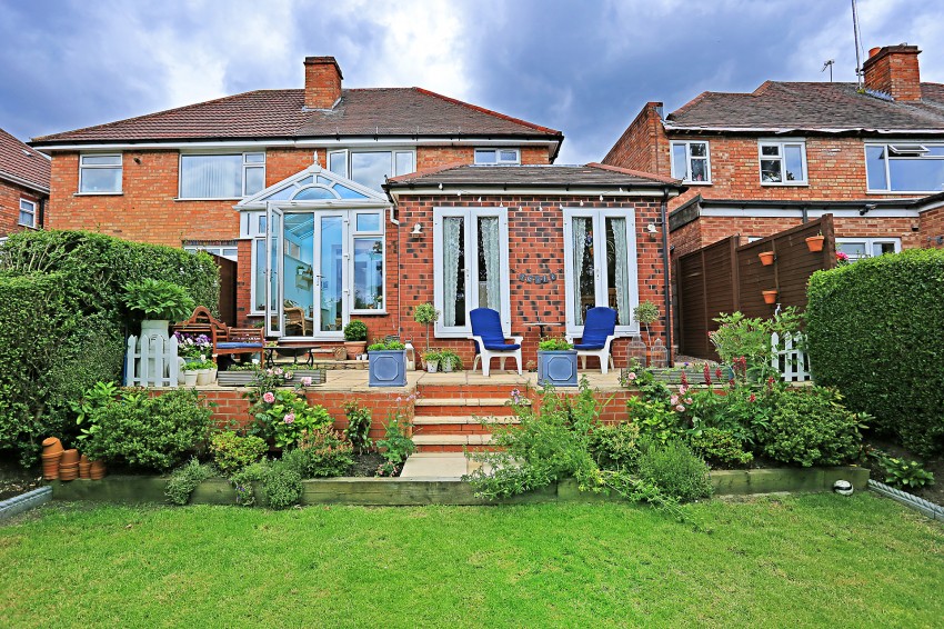 3bedroom semidetached house for sale in Wagon Lane, Solihull