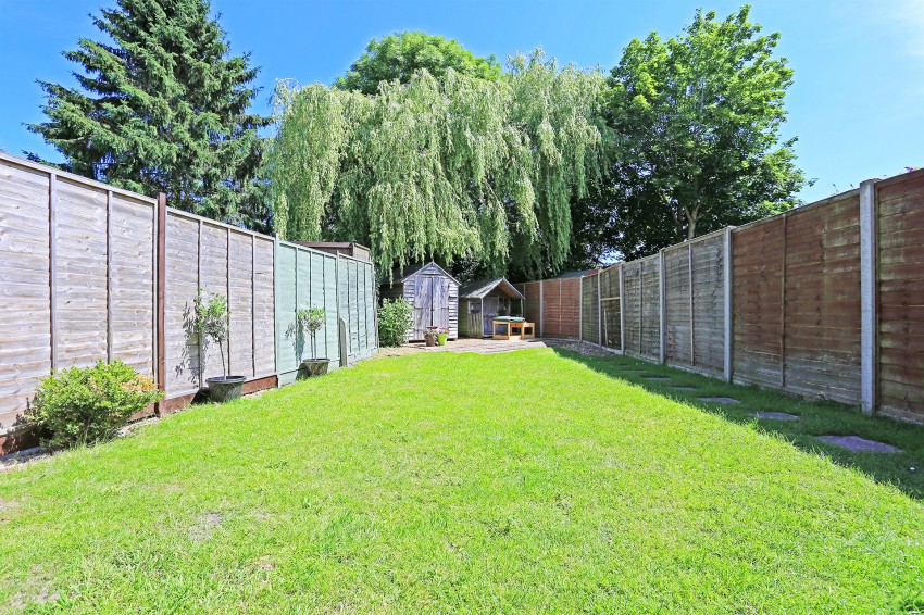 3bedroom semidetached house for sale in Hay Lane, Shirley, Solihull