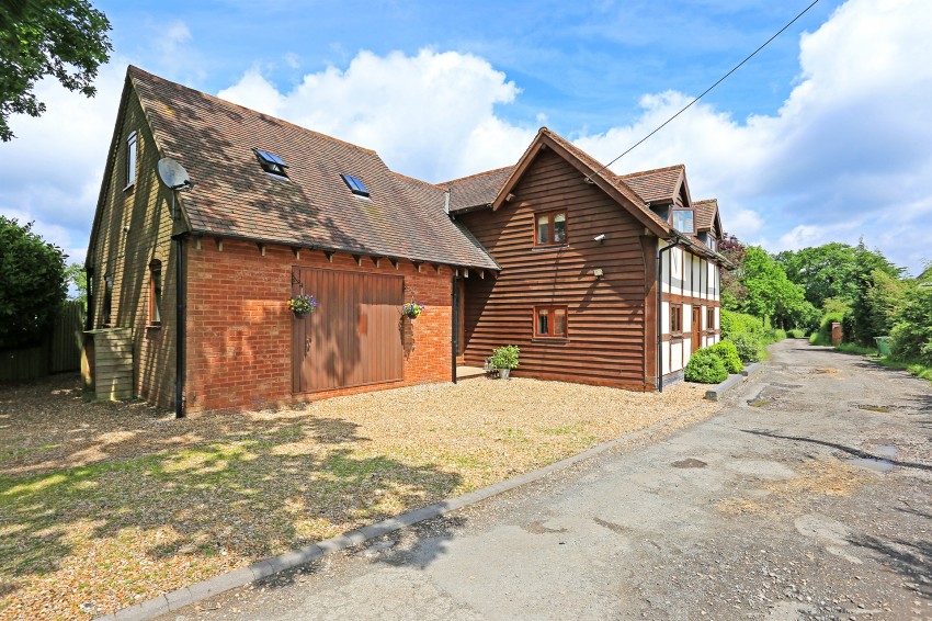 4bedroom detached house for sale in Seafield Lane, Alvechurch, Birmingham