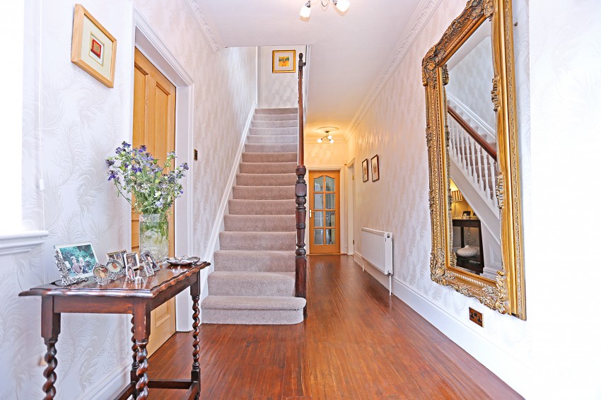 4bedroom detached house for sale in Kenilworth Road, Balsall Common