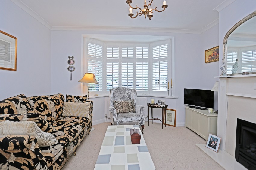 3bedroom semidetached house for sale in Stratford Road, Shirley, Solihull