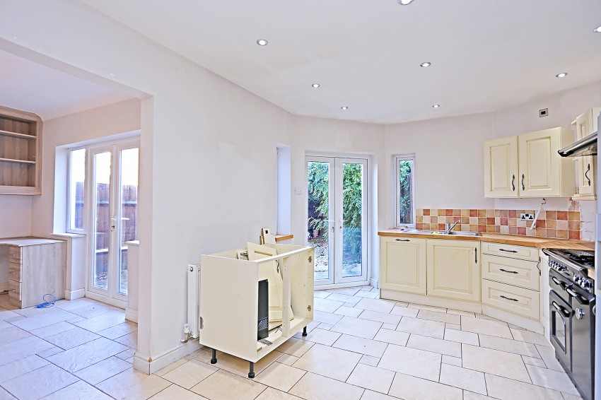 4bedroom semidetached house for sale in Edenbridge Road, Birmingham