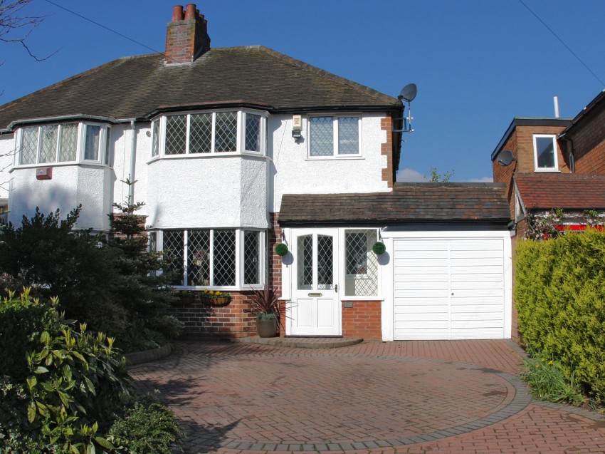 3bedroom semidetached house for sale in Damson Lane, Solihull