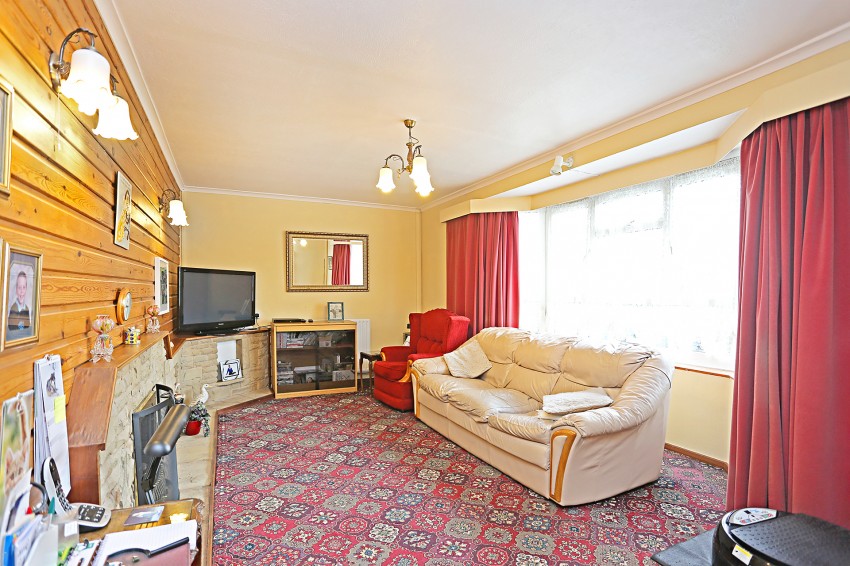 3bedroom semidetached house for sale in Daylesford Road, Solihull