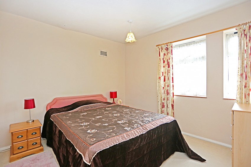 3bedroom semidetached house for sale in Daylesford Road, Solihull