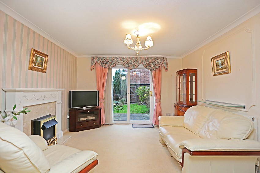 2bedroom town house for sale in Road, Solihull