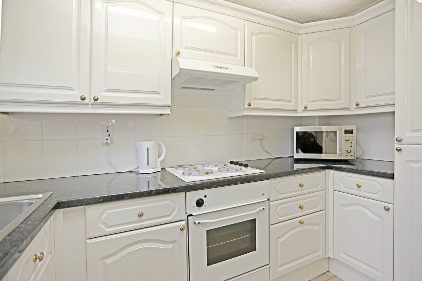 2bedroom town house for sale in Road, Solihull