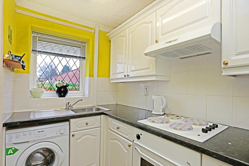 2bedroom town house for sale in Road, Solihull