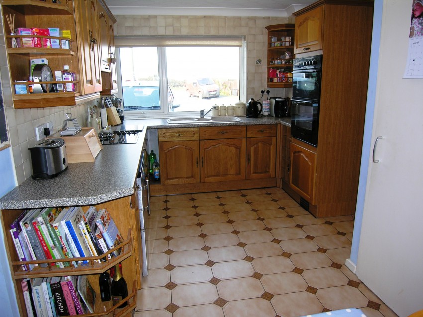 3bedroom town house for sale in Aylesbury Road, Hockley Heath