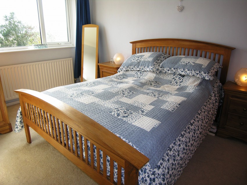 3bedroom town house for sale in Aylesbury Road, Hockley Heath