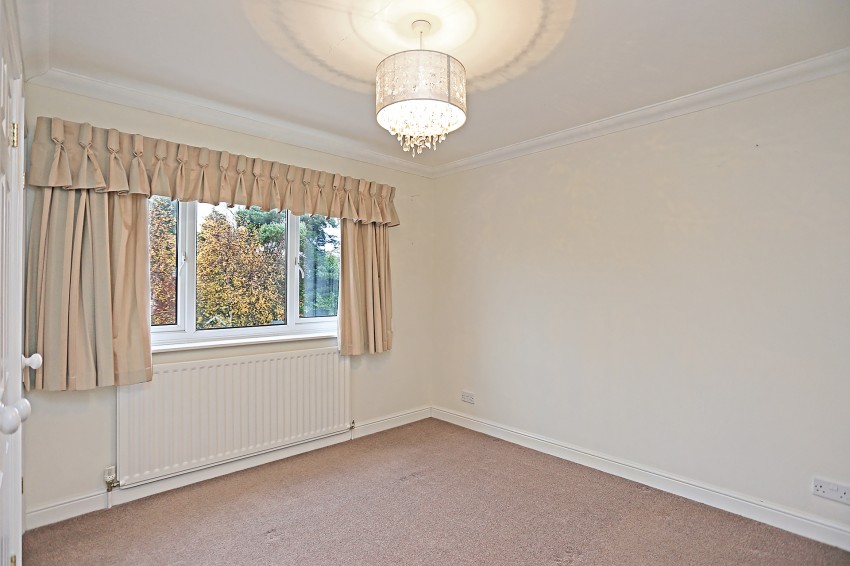 3bedroom linkdetached for sale in Ravenswood Drive, Solihull