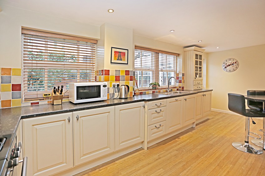 4bedroom detached house for sale in Huntley Drive, Solihull