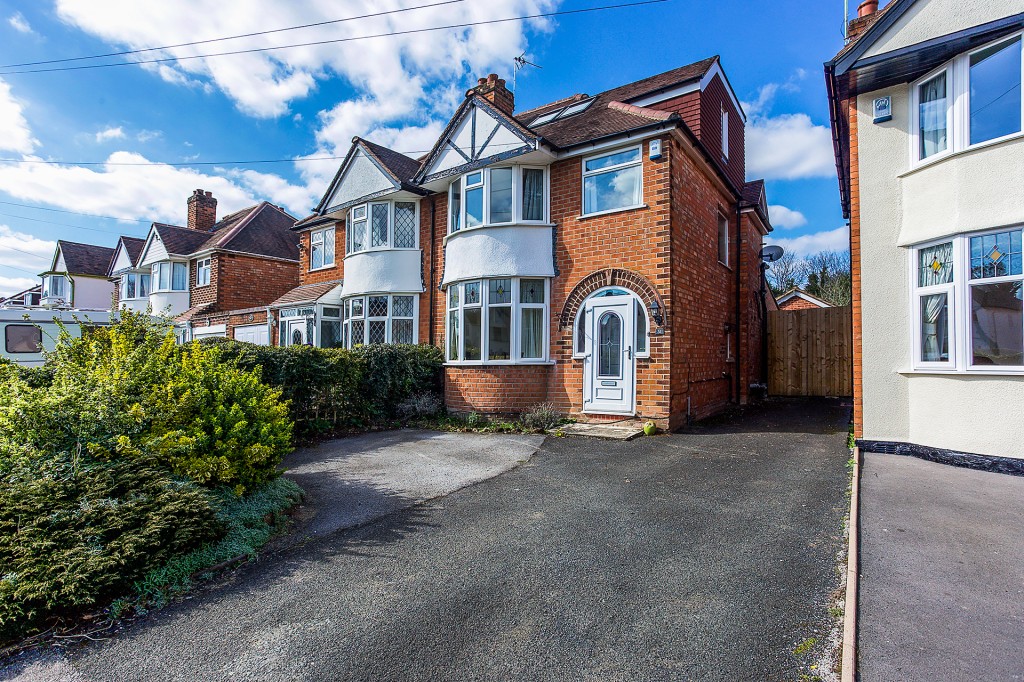 3bedroom semidetached house for sale in Wherretts Well Lane, Solihull