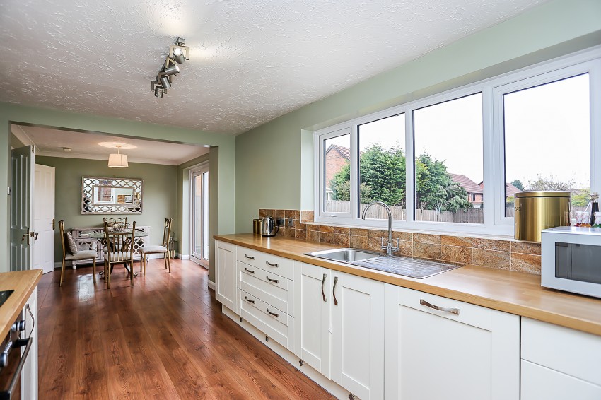 4bedroom detached house for sale in Ashbrook Crescent, Solihull