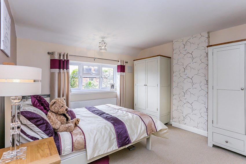 4bedroom semidetached house for sale in Stoneleigh Road, Solihull