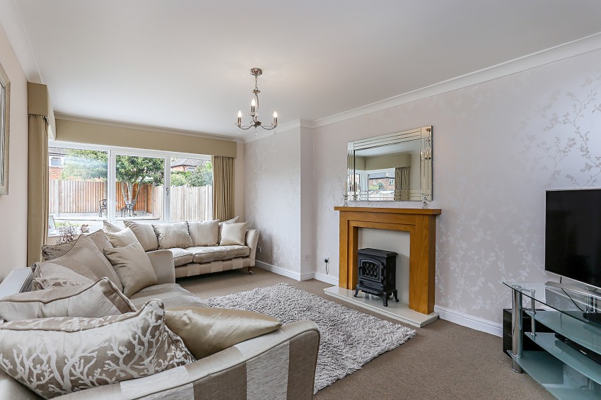 4bedroom semidetached house for sale in Stoneleigh Road, Solihull