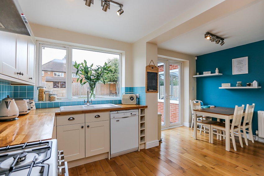 4bedroom semidetached house for sale in Stoneleigh Road, Solihull