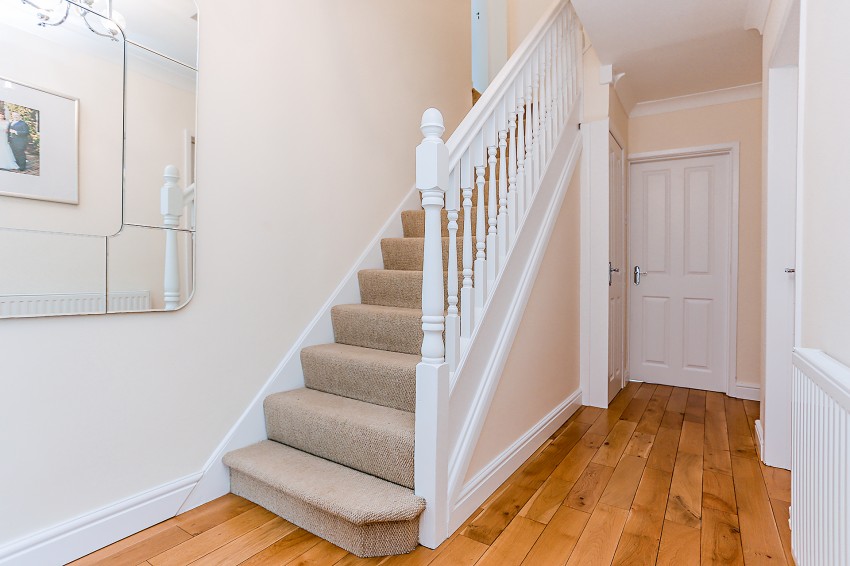 4bedroom semidetached house for sale in Stoneleigh Road, Solihull