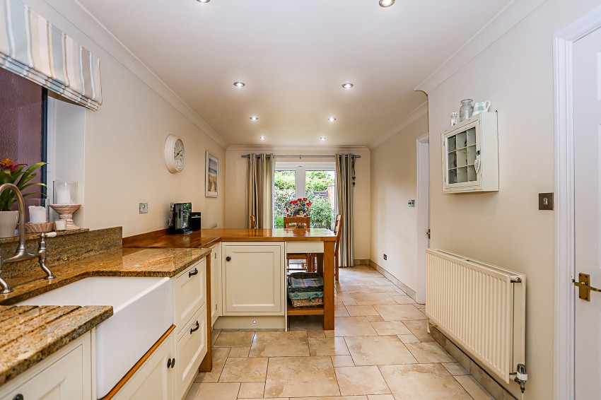 5bedroom detached house for sale in Halstead Grove, Solihull
