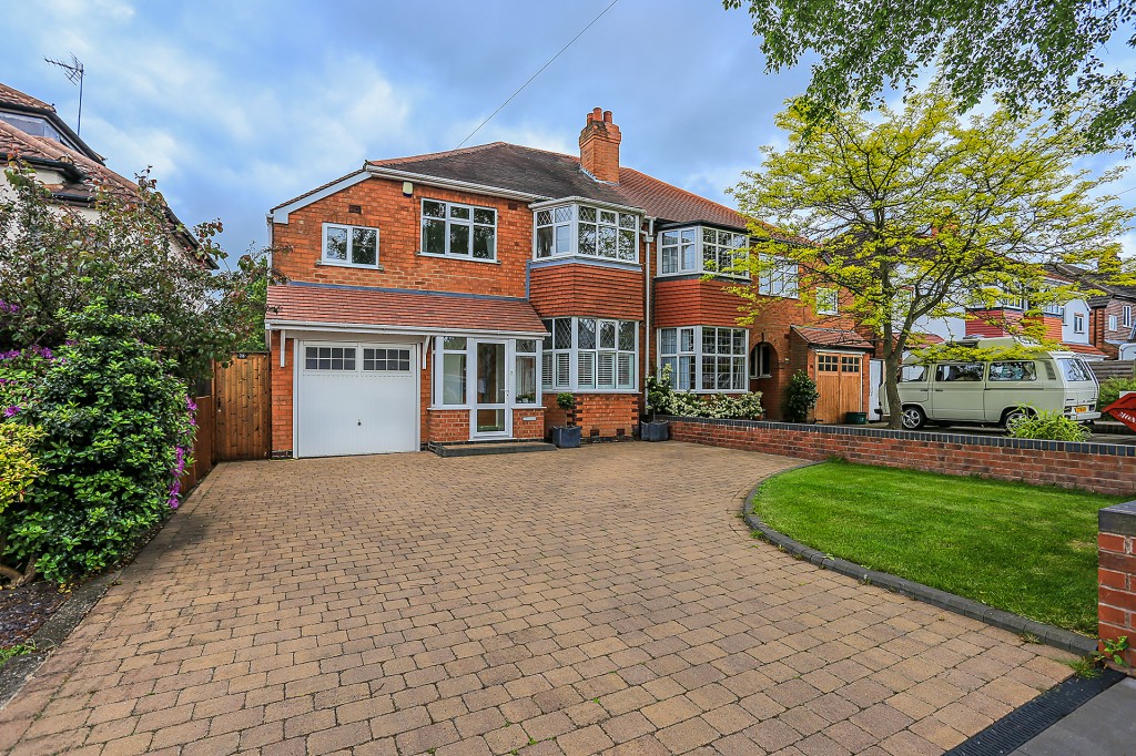 4bedroom semidetached house for sale in Bourton Road, Solihull