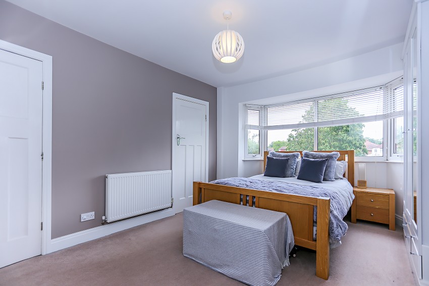 4bedroom semidetached house for sale in Bourton Road, Solihull