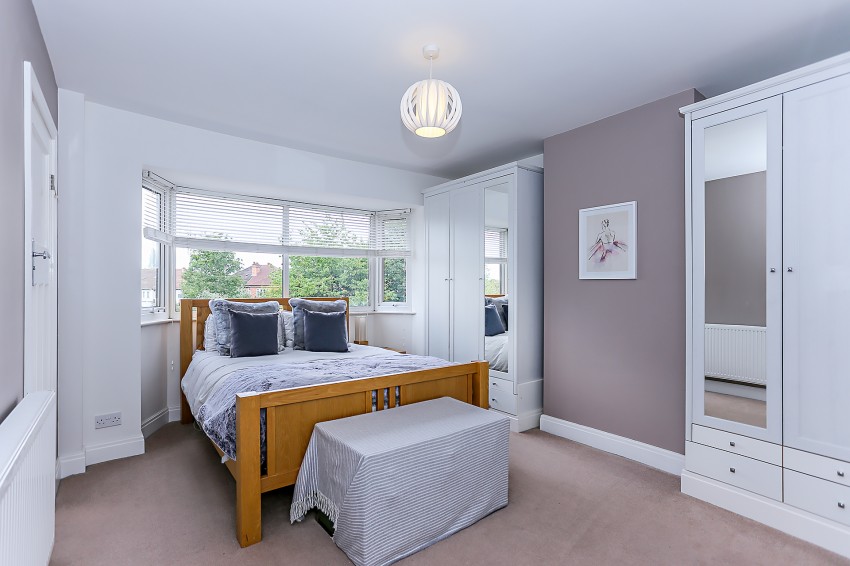 4bedroom semidetached house for sale in Bourton Road, Solihull