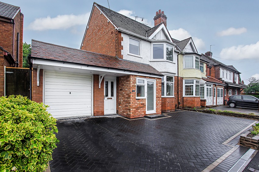 3bedroom semidetached house for sale in Ulverley Green Road, Solihull