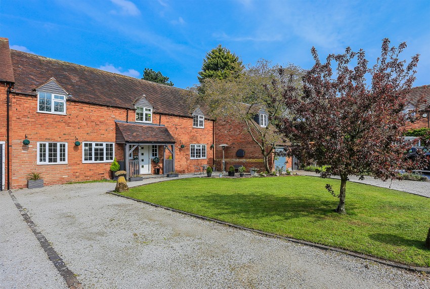 4bedroom semidetached house for sale in The Shrublands, Hob Lane