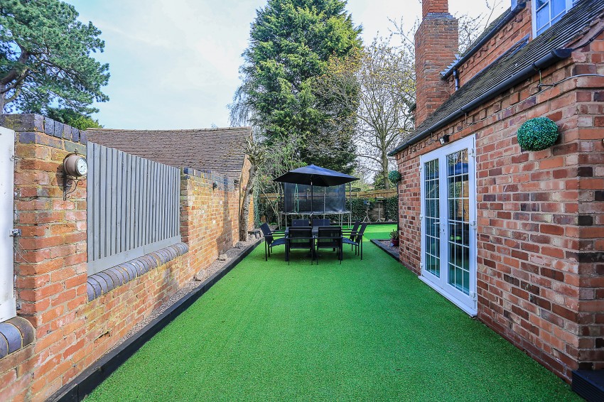 4bedroom semidetached house for sale in The Shrublands, Hob Lane