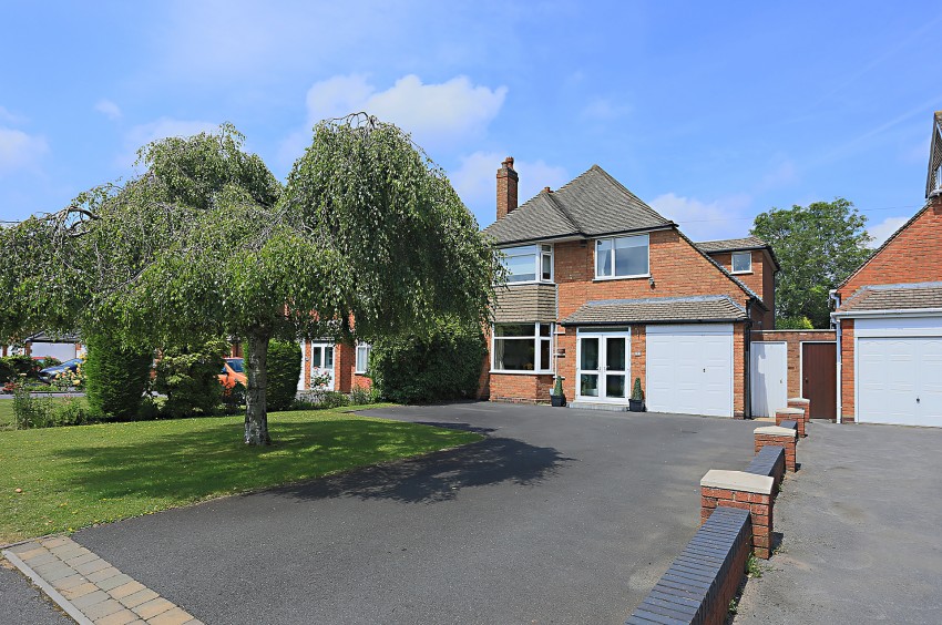 4bedroom detached house for sale in Buryfield Road, Solihull