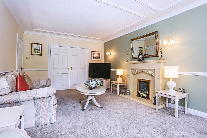 4bedroom detached house for sale in Buryfield Road, Solihull