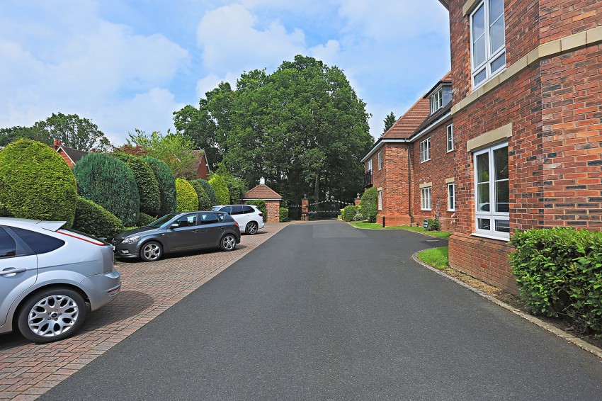 2bedroom apartment for sale in Ashleigh Heights, 514 Warwick Road