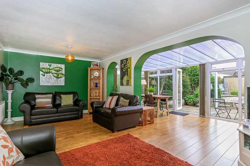 3bedroom town house for sale in Walsgrave Drive, Solihull