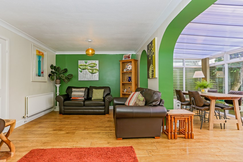 3bedroom town house for sale in Walsgrave Drive, Solihull